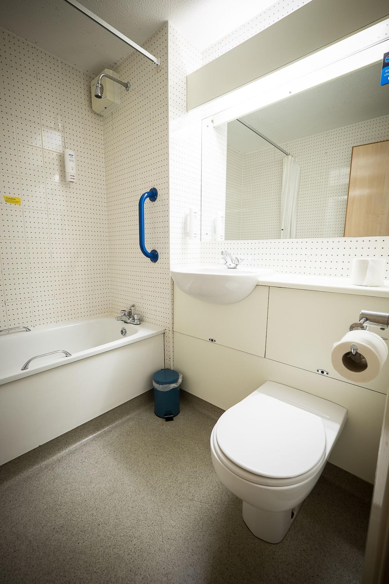 Travelodge Waterford Eksteriør billede